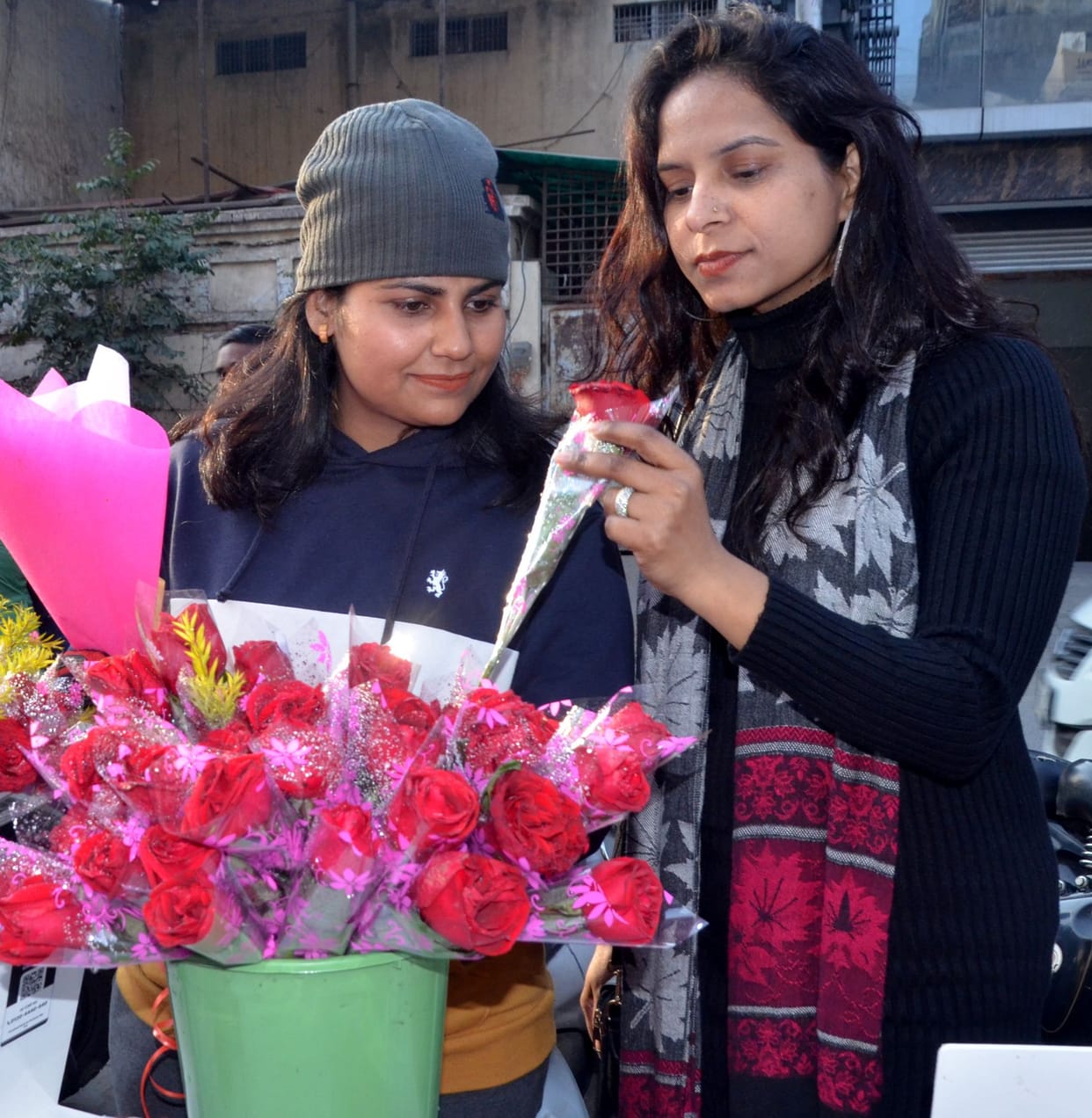 Rose Day : Youth bought roses