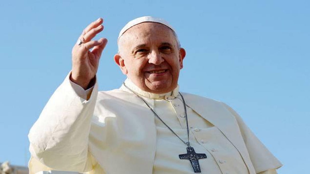 Pope Francis asks, how many migrants contries can shelter