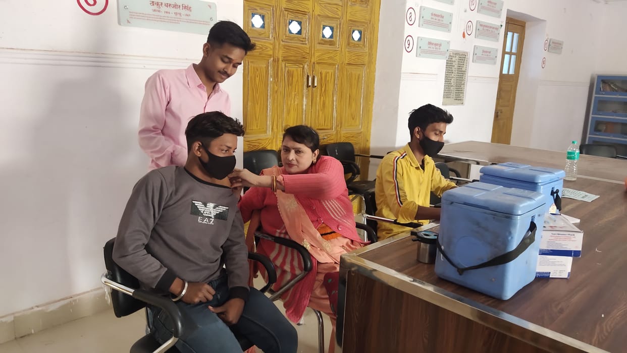 adhar card,DM,covid 19,vaccinated,smoldering
