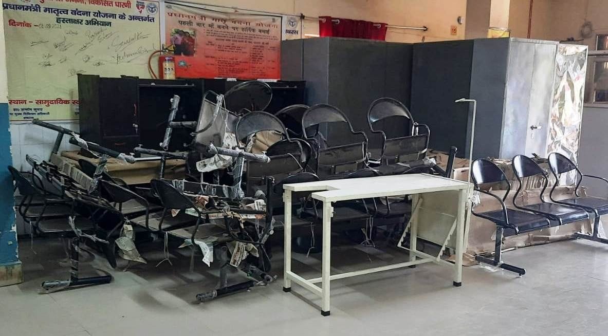 Hathras: Furniture bought by spending lakhs is getting junk