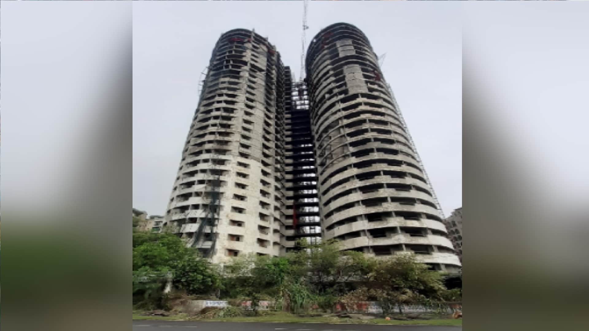 Noida Supertech Twin Towers Demolition Reason Date Time Latest News in hindi