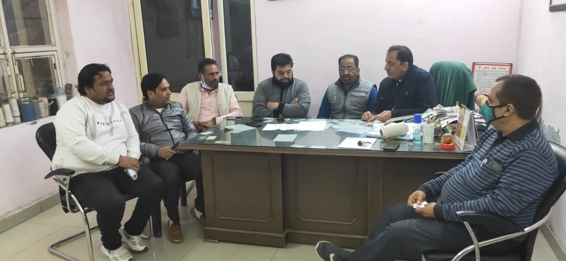 Cleaning of six roads and cancellation of tender of super sucker machine