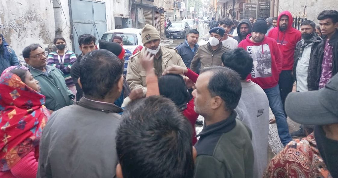 Current landed in electric pole, woman dies due to being hit, people angry due to incident created ruckus