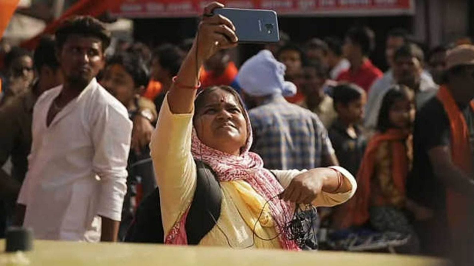 Here is Everything to know about Oscar-nominated Indian documentary Writing with Fire