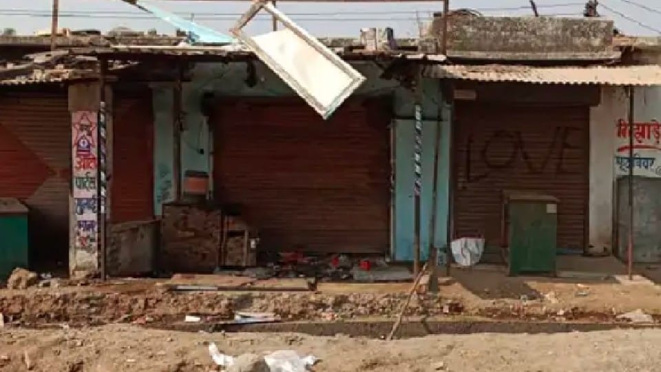 Khandwa: Muslim youth's shop and house attacked in fear of love jihad, tension