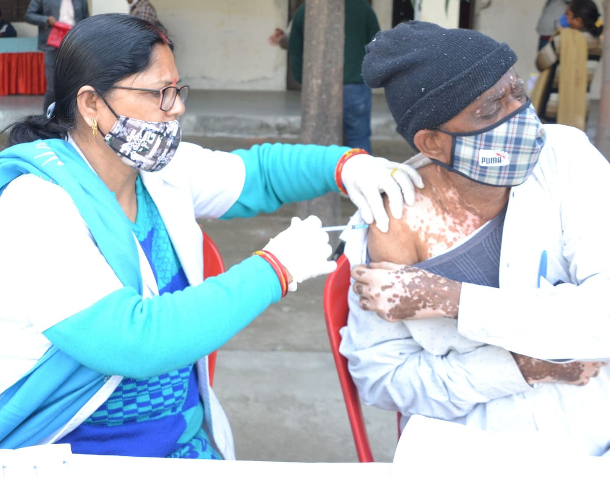 In Kanpur dehat, 3426 elderly people did not get the first dose of vaccine, the survey revealed