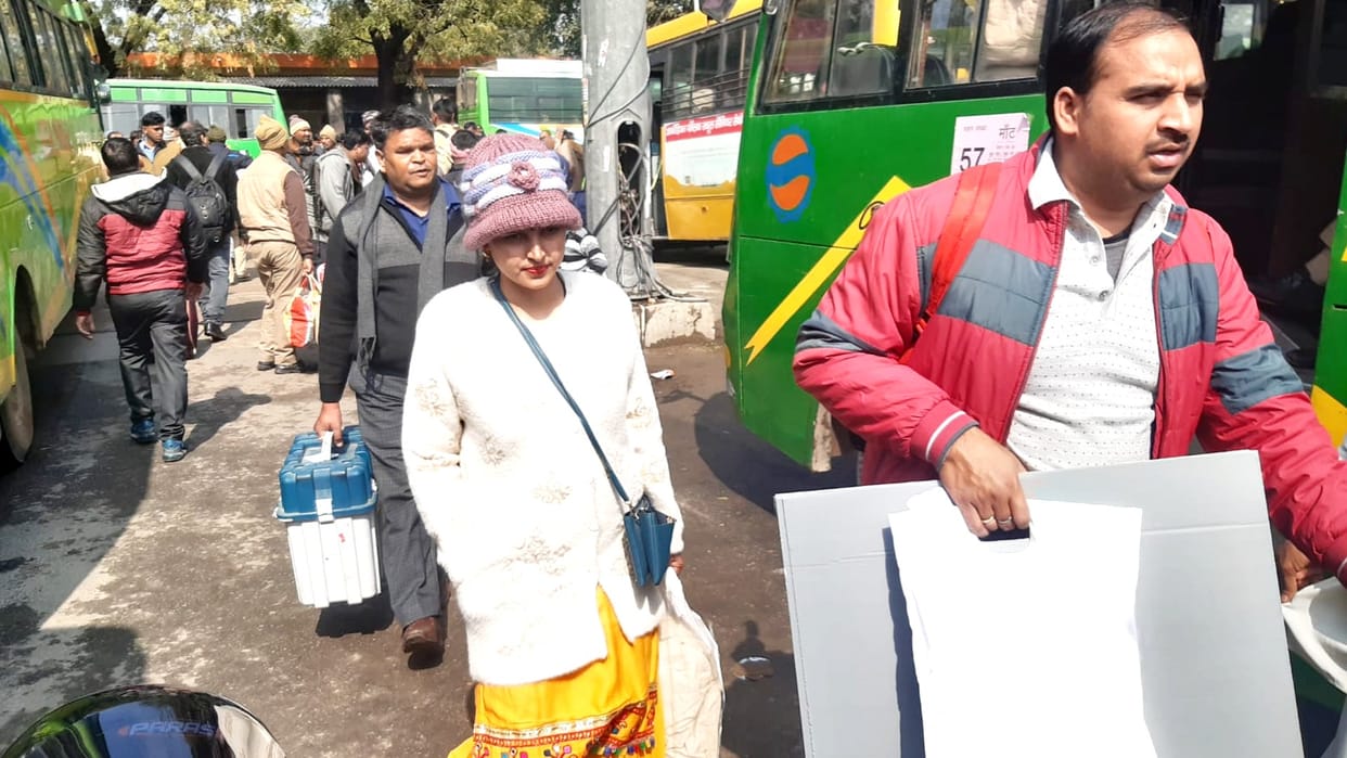 UP Election Polling parties leaving from Mandi premises in Mathura
