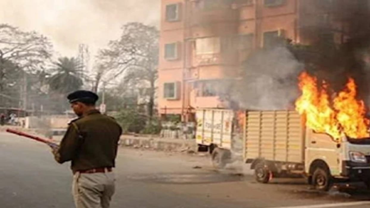 WB post-poll violence: Anticipatory bail from Supreme Court to Mamata Banerjees election agent, CBI rewarded three absconding accused