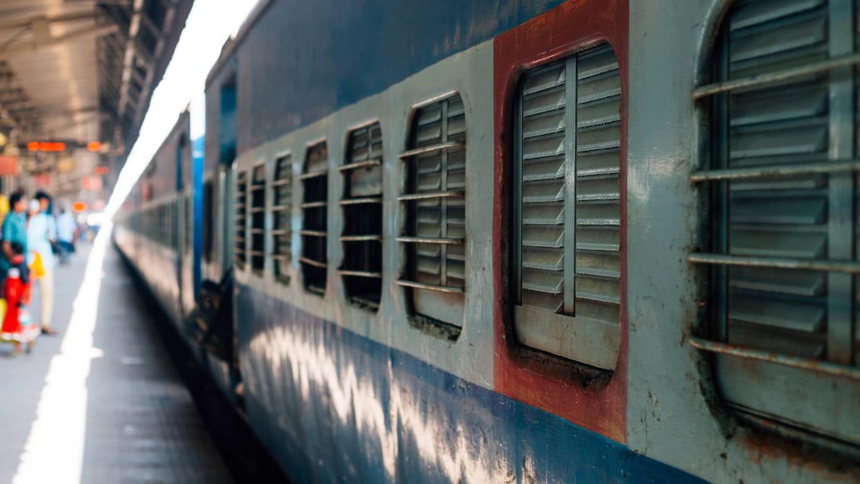 Uttarakhand: increased facility for UP, bihar, MP rail passengers on Holi, just one click to know complete information related to trains