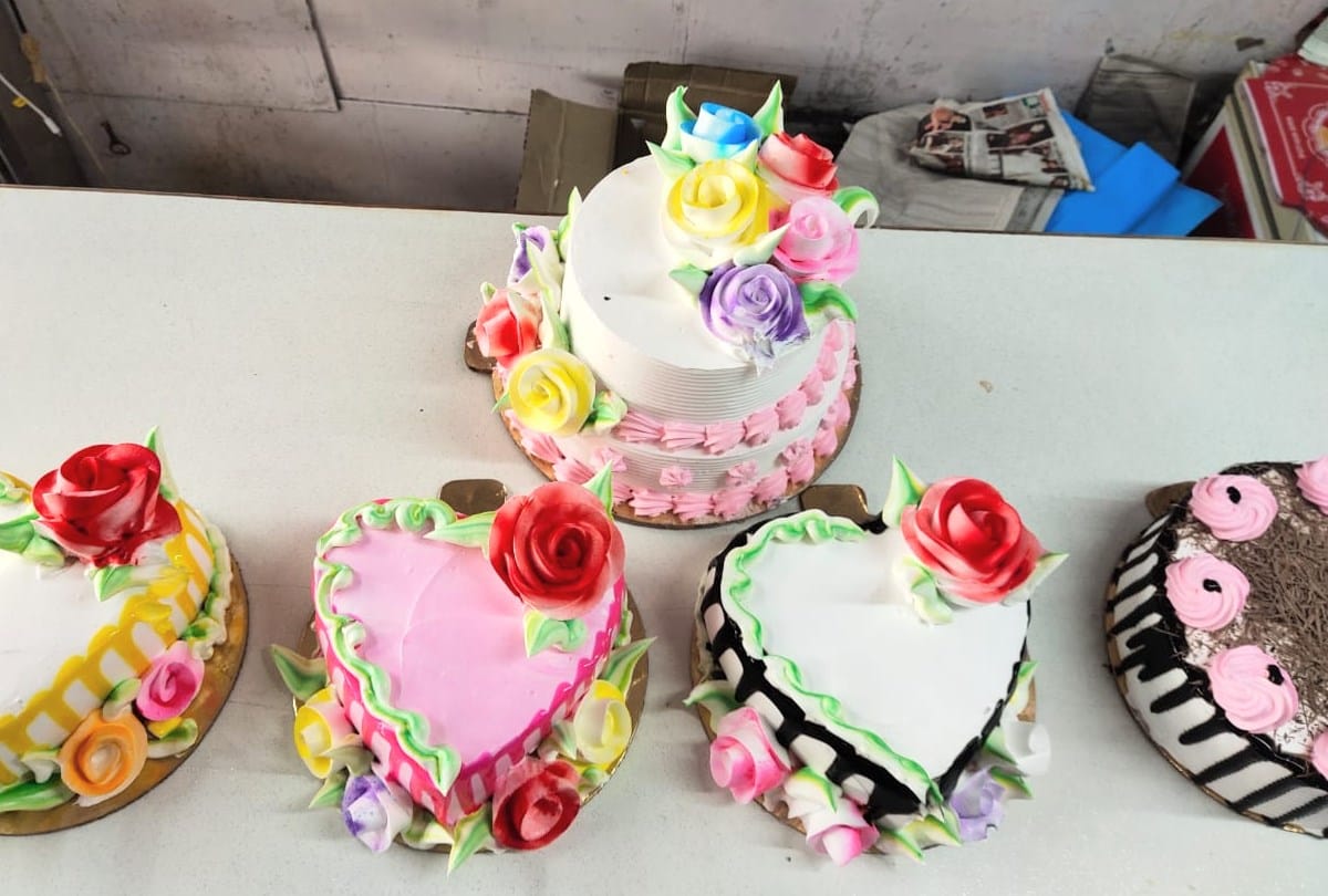 Valentine's Day: In the queen of mountains Shimla, love will be expressed even with paper flowers, Happy Chocolate Day
