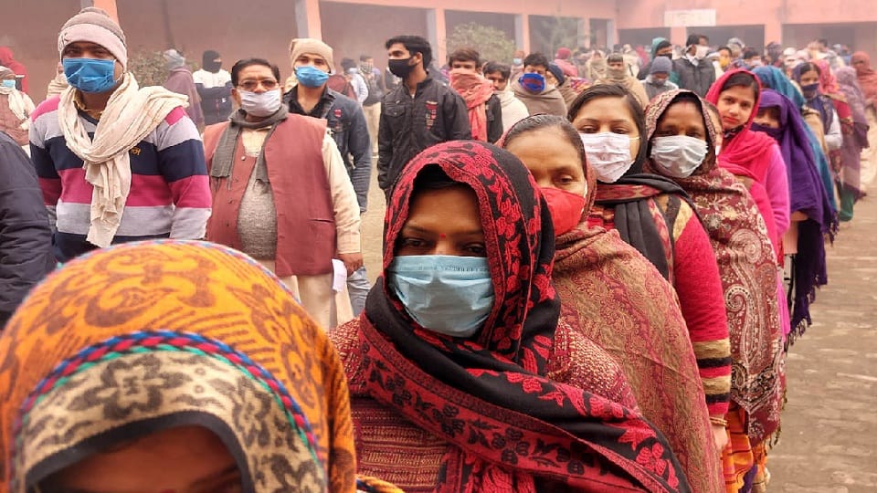 up election 2022 voting for second phase votes cast in 55 seats in nine districts