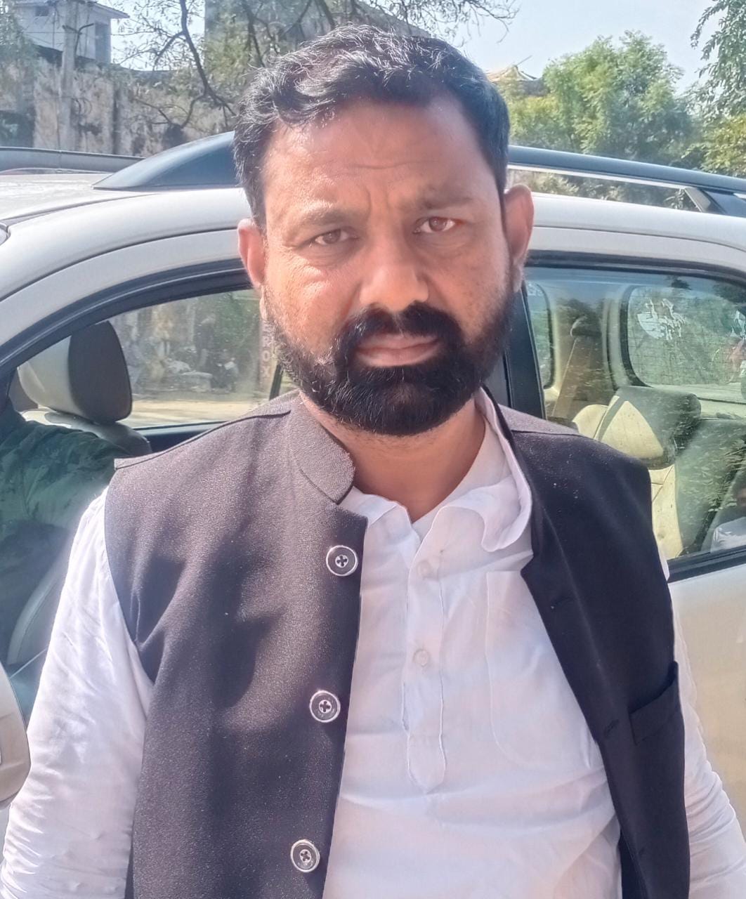 Attending voters' door with tempting promises