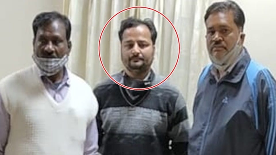 Indore: Project manager of Avantika Gas Limited asked for bribe in lieu of passing the bill, CBI arrested red-handed