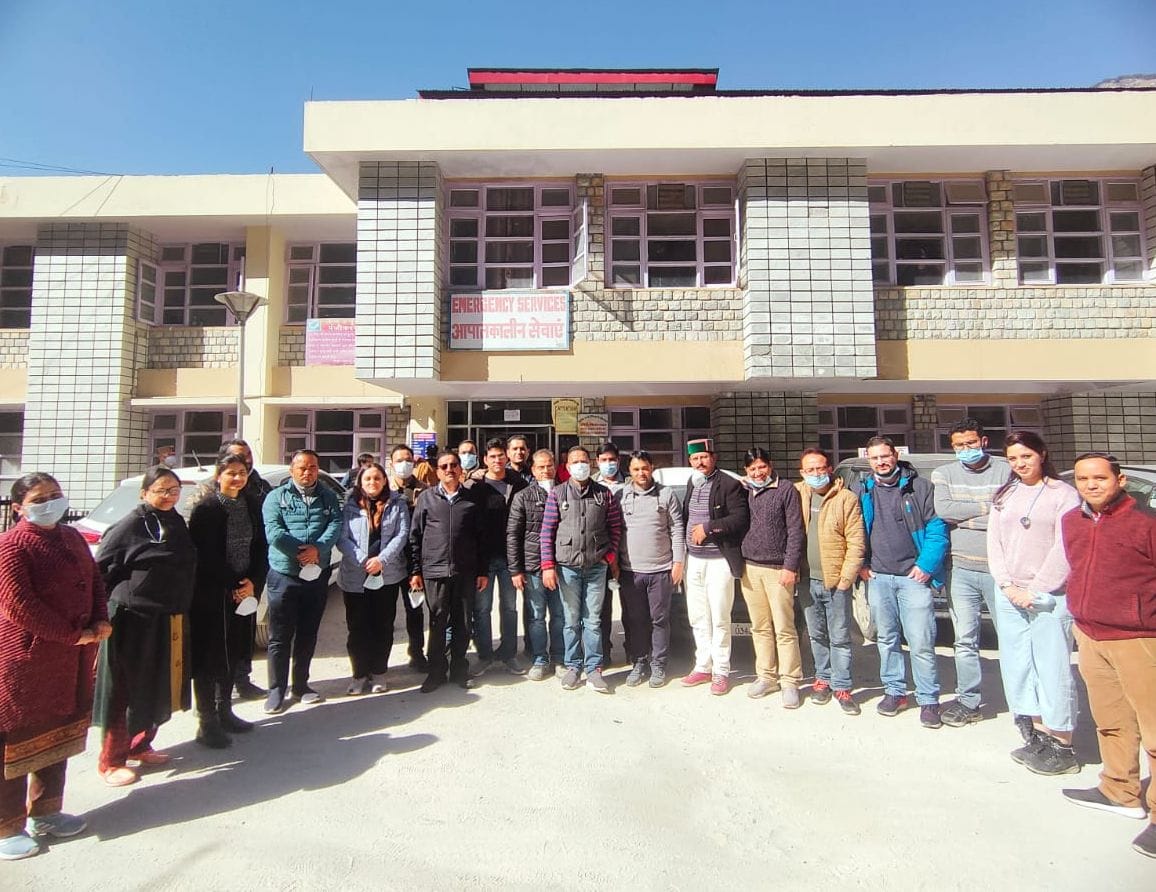 rampur doctor pen down strike for her demands