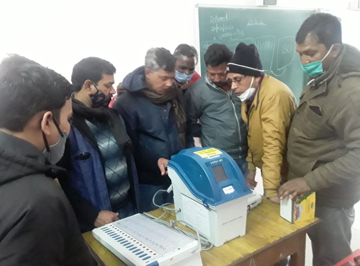 36 polling personnel absent in training, will be FIR