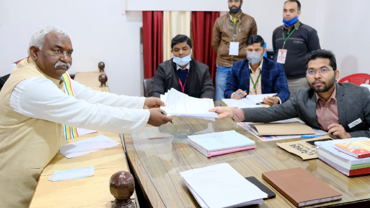 BJP Shri Ram BSP Dara Vidyasagar and SP Kajal Sanjay filed nomination for UP Election 2022