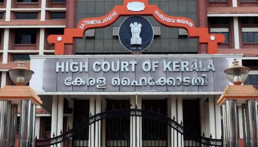 Kerala High Court issues notice to State Government for a response on plea challenging amendment to Lokayukta Act