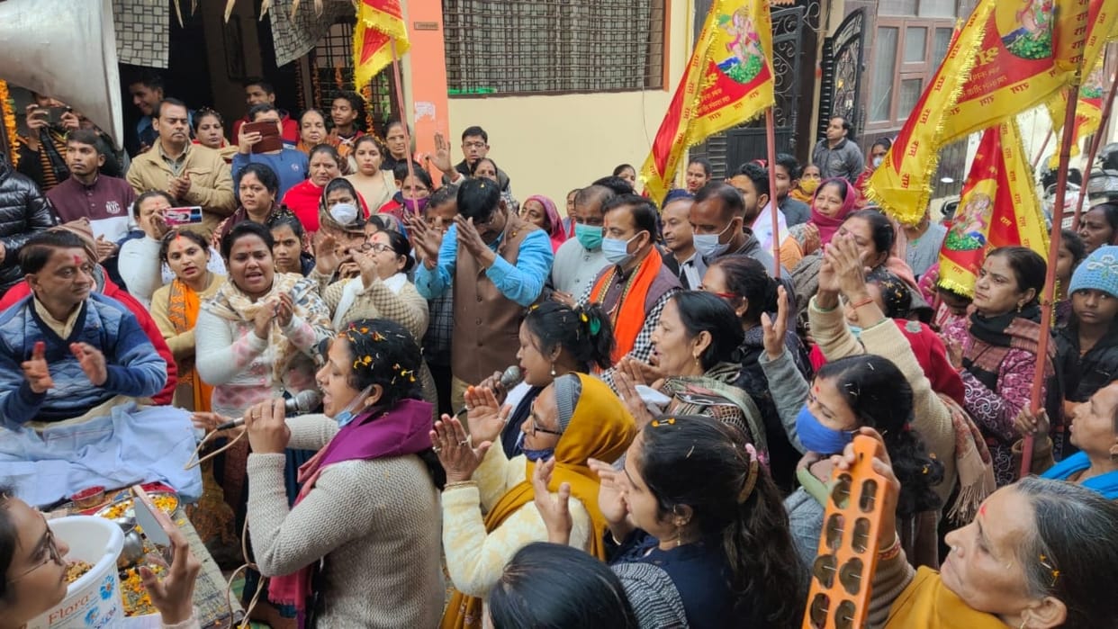 Balaji Maharaj does welfare of devotees: Joshi