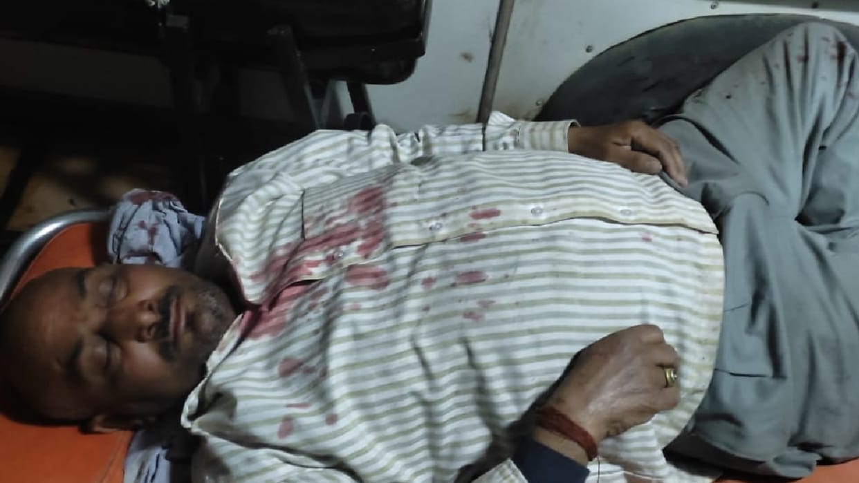 Shopkeeper beaten up for not giving money condition critical
