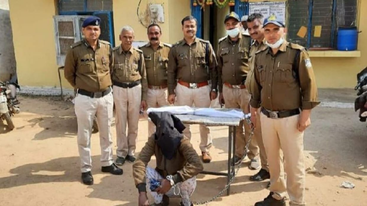 Madhya Pradesh: Police of Morena and Shivpuri district arrested two dacoits worth 25 thousand