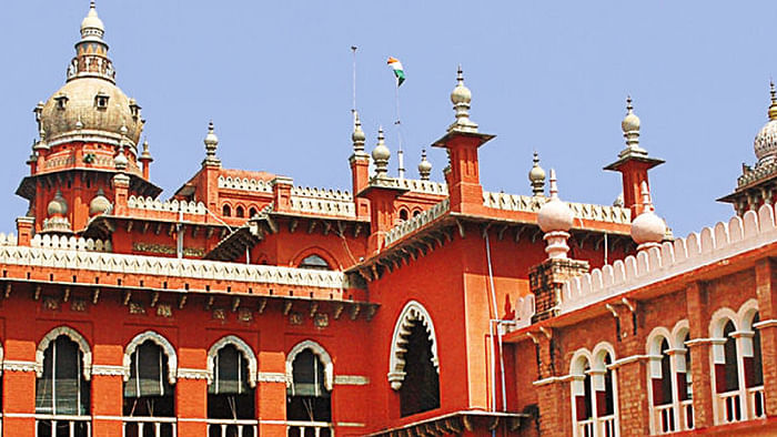 Madras High Court Order prosecute Tamil Nadu minister corruption case