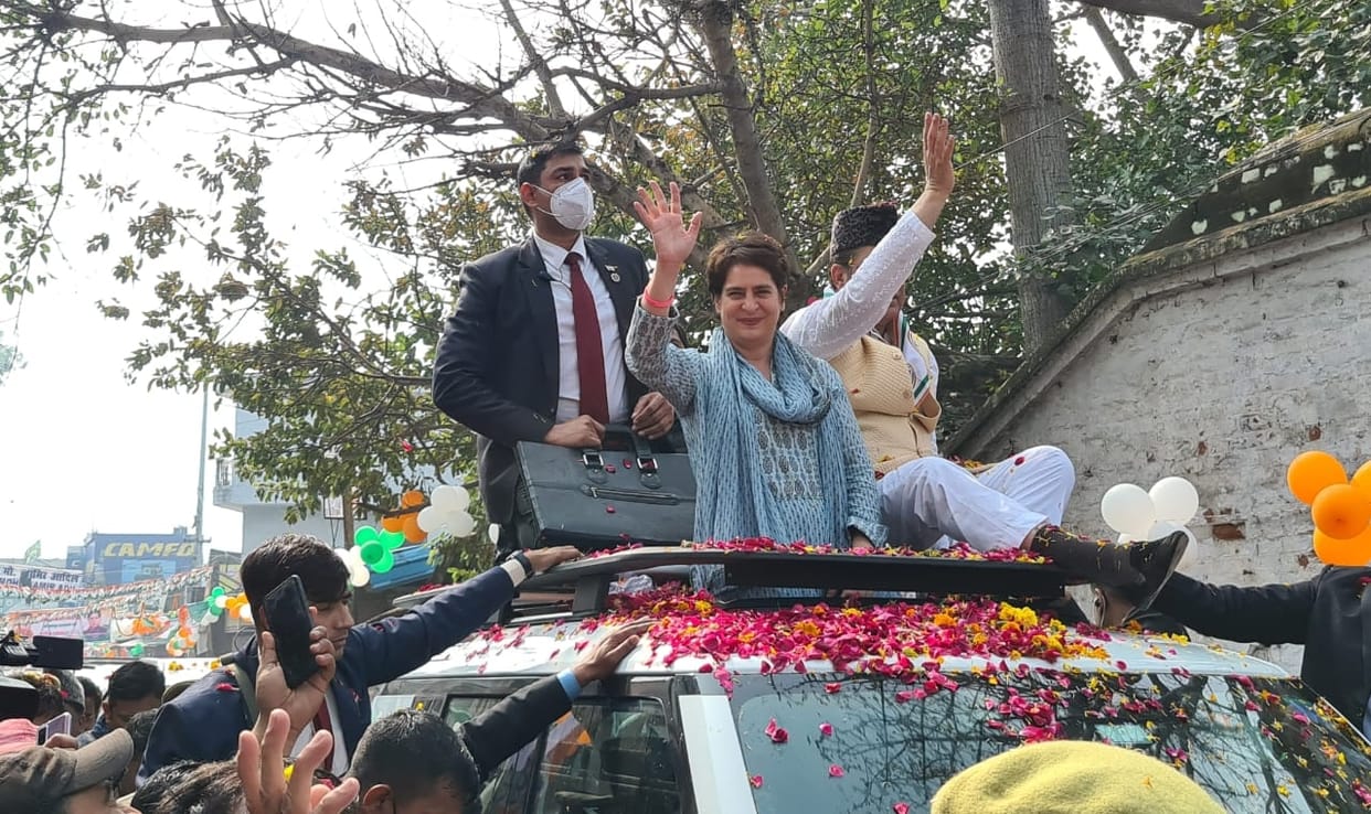 Congress leader priyanka gandhi appeals to vote on unemployment and inflation issue in up election