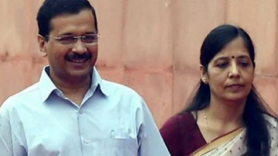 Delhi CM Arvind Kejriwal wife & daughter will attend AAP CM face Bhagwant Mann Jansabha in Dhuri on Feb 11