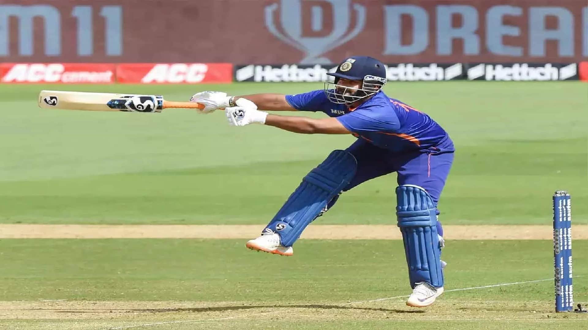 ind vs wi 2nd odi photo story Virat Kohli took a difficult catch KL Rahul got run out by mistake see 10 pictures of second ODI