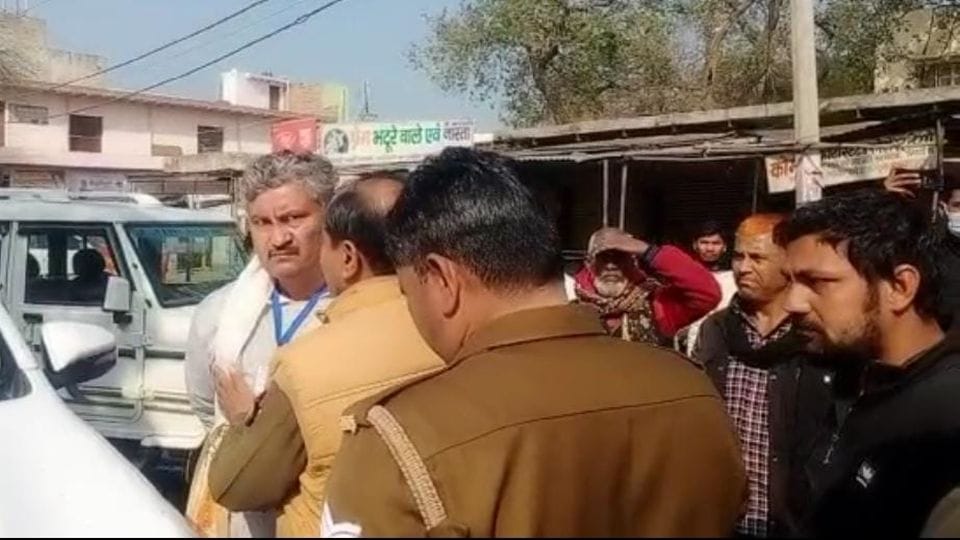 UP Election Voting SP candidate Sanjay Lather argument with the police officer in Mathura