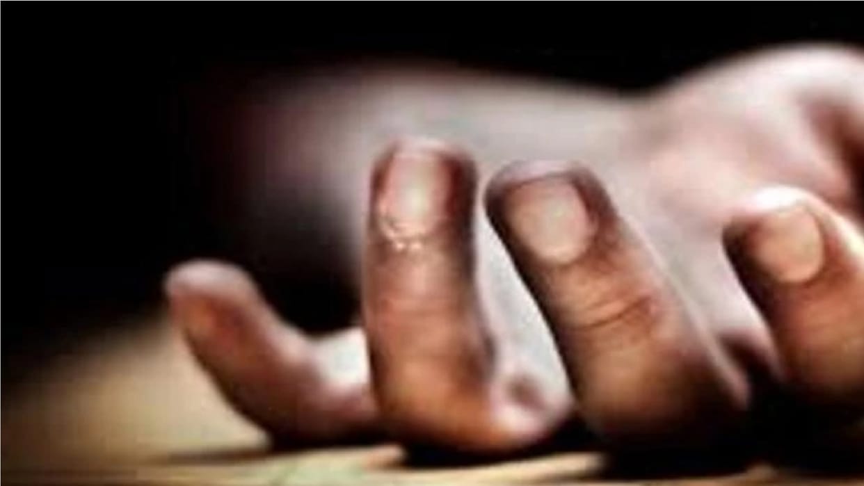 accused hanged himself in attempt to rape girl in Kannauj