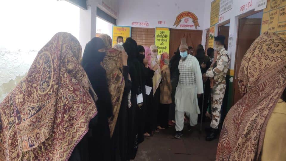 UP Assembly Election 2022 Agra Voting Percentage less than last election 2017