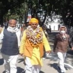 नामांकन करने पहुंचे सुरेंद्र सिंह