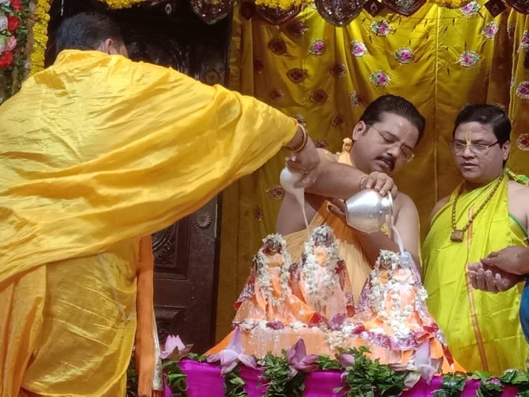 Mathura: Celebrated Prakatya Festival of Radha Damodar Maharaj