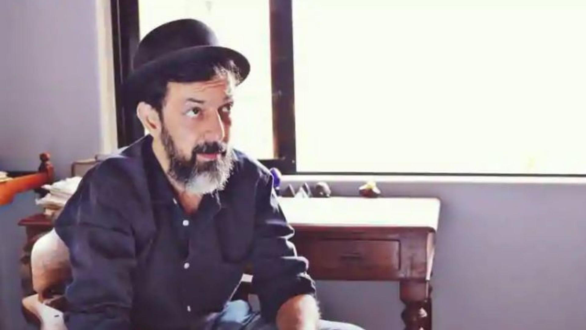Rajat Kapoor Birthday Special asked for money from friend to direct first film via email, got national award for the same