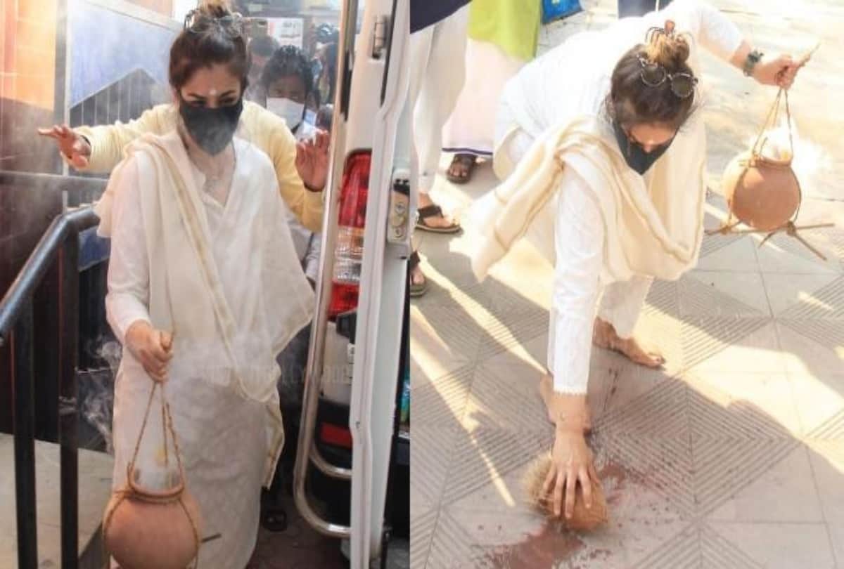 Raveena Tandon performed father ravi tandon funeral rituals photos went viral on internet