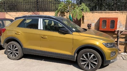 Delhi: Son of retired JS dragged hotelier on bonnet accused including father arrested