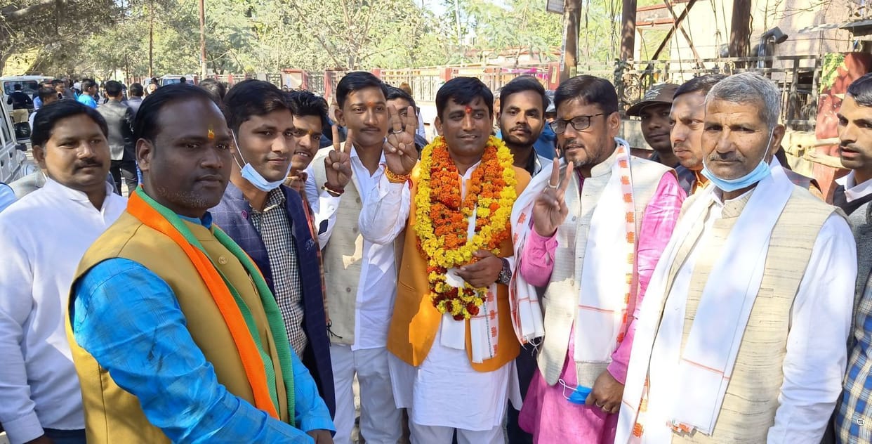 27 candidates filed nomination on the last day