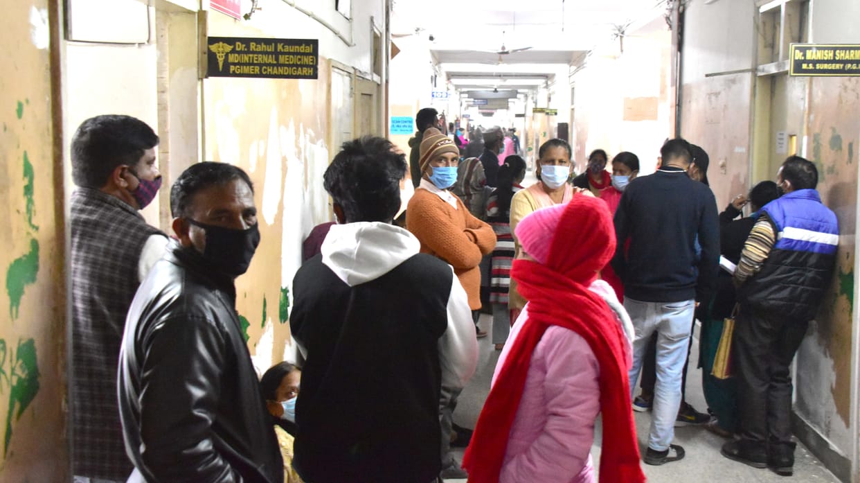people face oroblme in una hospital due to doctors strike on friday