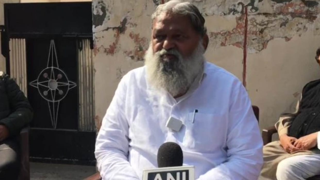 Haryana Home Minister Anil Vij warned youth protesting against Agnipath scheme of Central Government