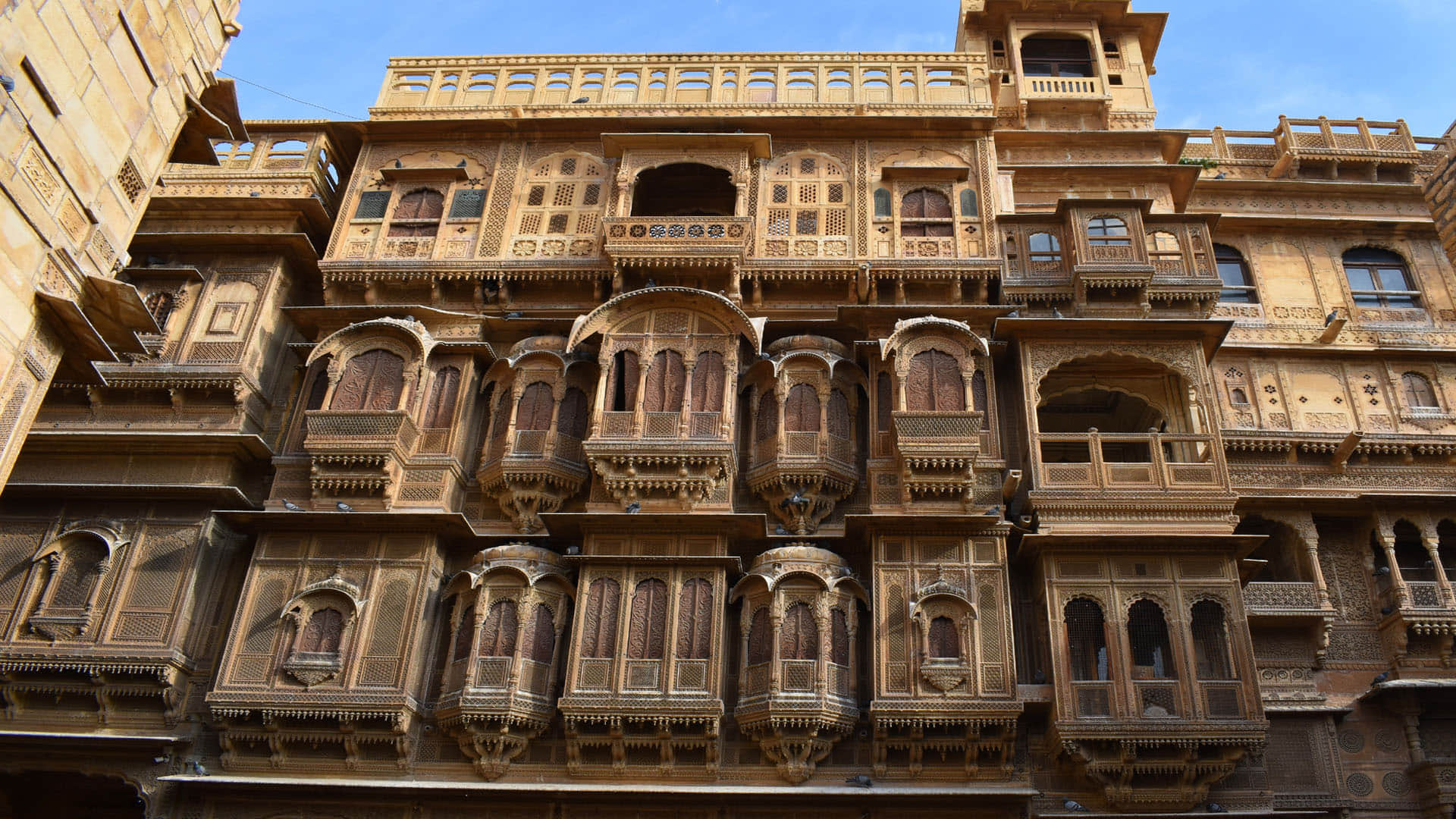 hindus old grand beautiful hawelis in pakistan know about shocking thing
