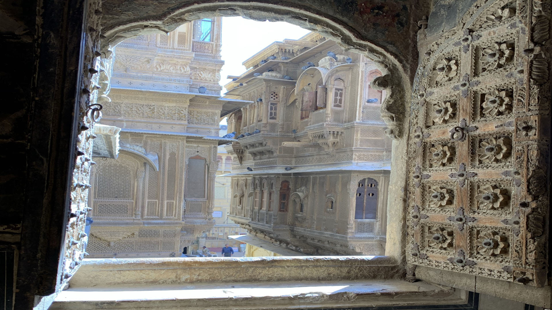 hindus old grand beautiful hawelis in pakistan know about shocking thing