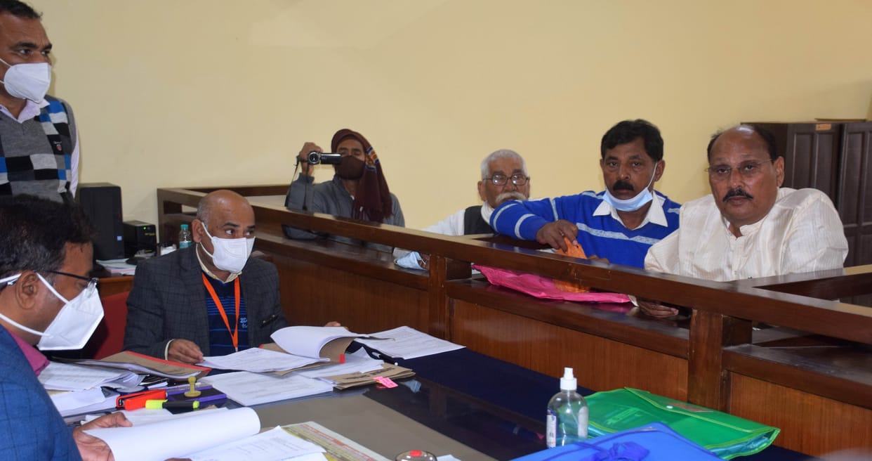 SP's Ramakant, BJP's Manoj and three filed nominations
