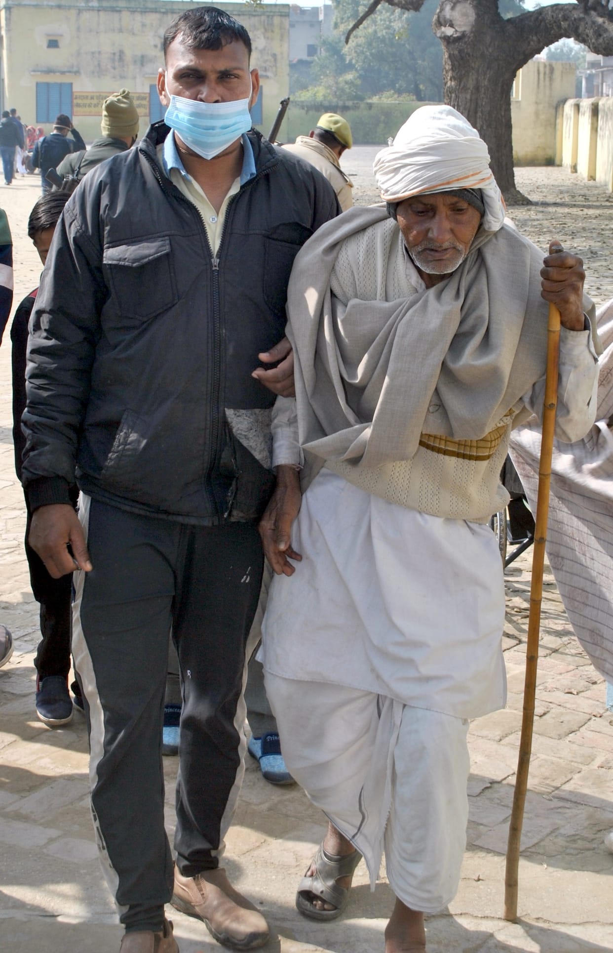 Divyang, elderly also became participants in voting in the district