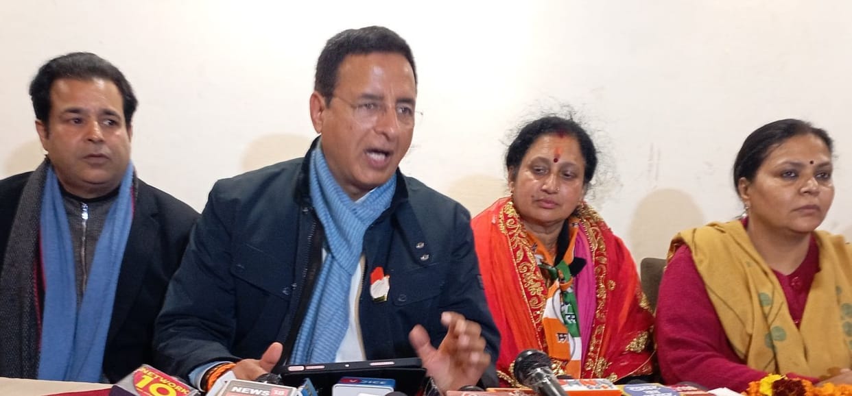 Political news: Right time has come to remove Modi and Dhami government - Randeep Singh Surjewala