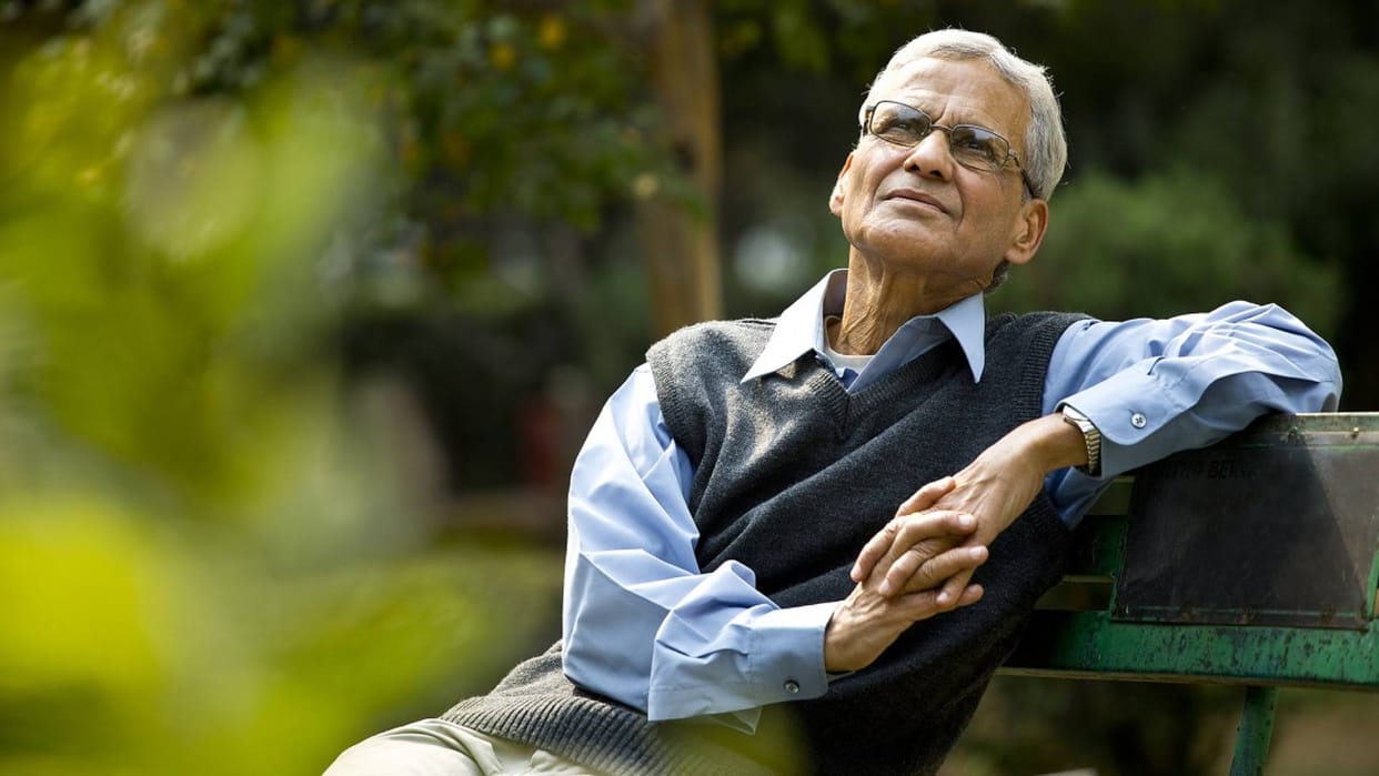 Old Age Pension Increased by 1000 Rupees per Month From UP Government Know More News in Hindi