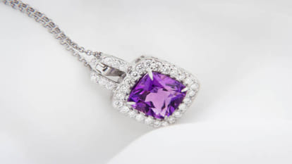 Ratna Sansar If you can not wear sapphire then you can wear it in its place the impressive Upratna Lilia the path of progress may open