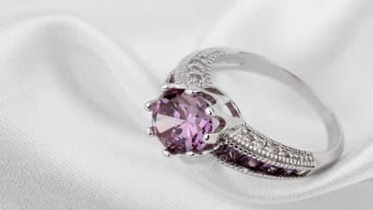 Ratna Sansar If you can not wear sapphire then you can wear it in its place the impressive Upratna Lilia the path of progress may open