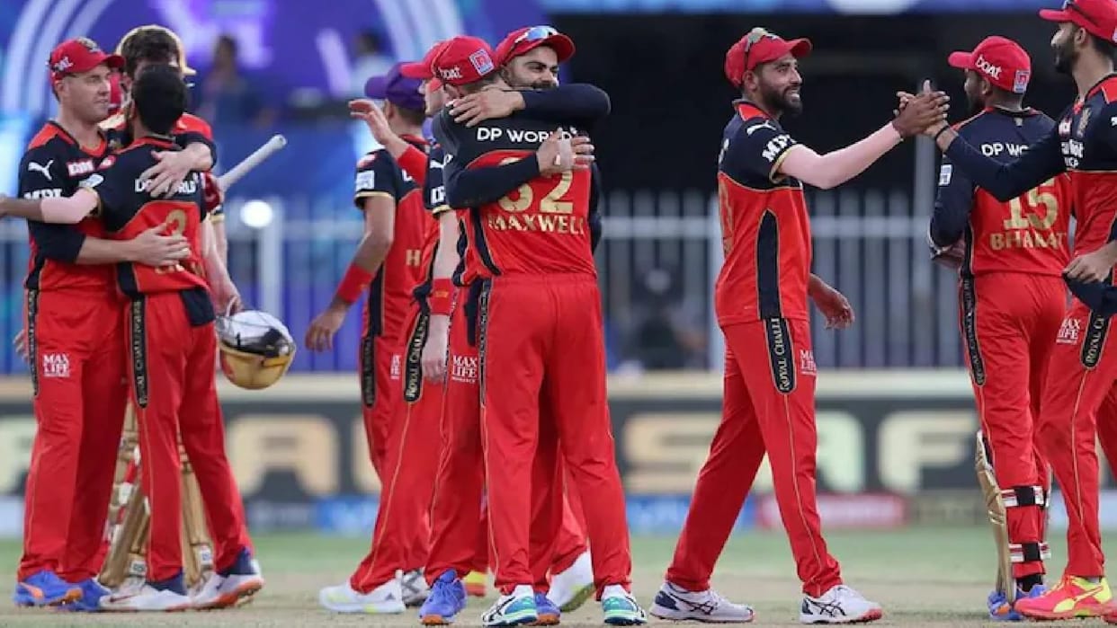 IPL Auction 2022 RCB retained new players list Royal Challengers Banglore complete team