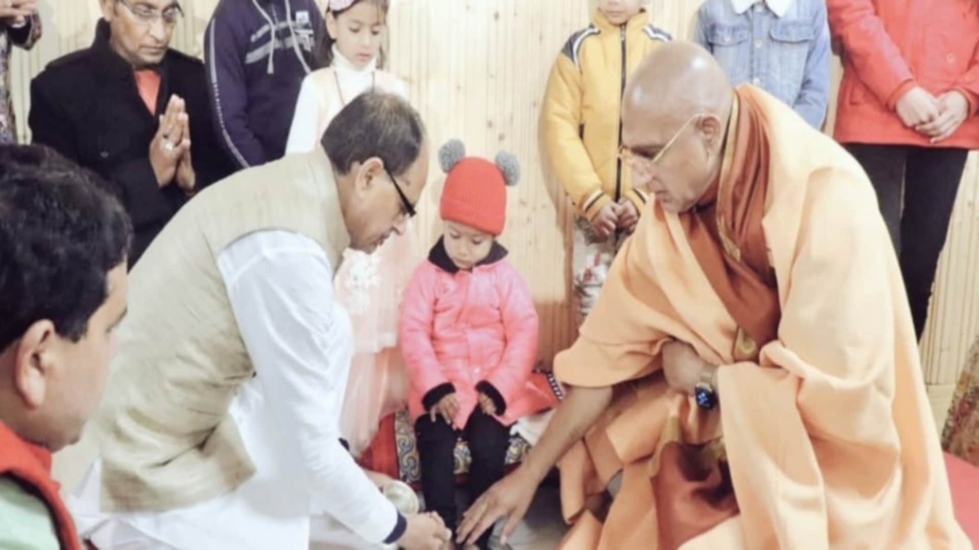 Uttarakhand Election 2022 : Shivraj Chauhan in Haridwar, Kiya Kanya worship, said- Rahul Gandhi's meeting is an entertainment public meeting