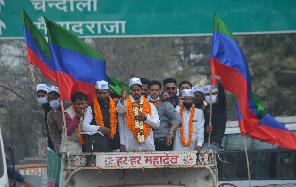 aachar sanhita ullanghan in up Notice issued to Varanasi North candidate Monu Rai  nomination procession was taken out without permission
